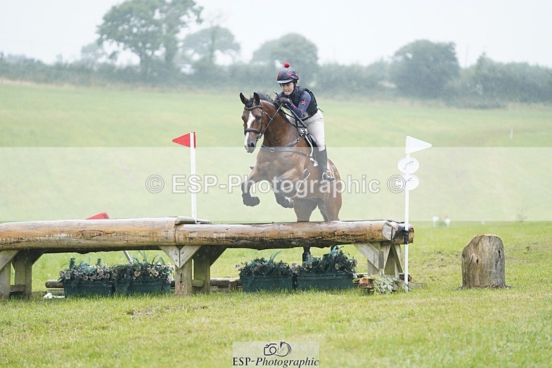 240901A-150014-10416 - 553-Molly.Pullin-OAKWELLYNS.DECANTER.OF.SKYE