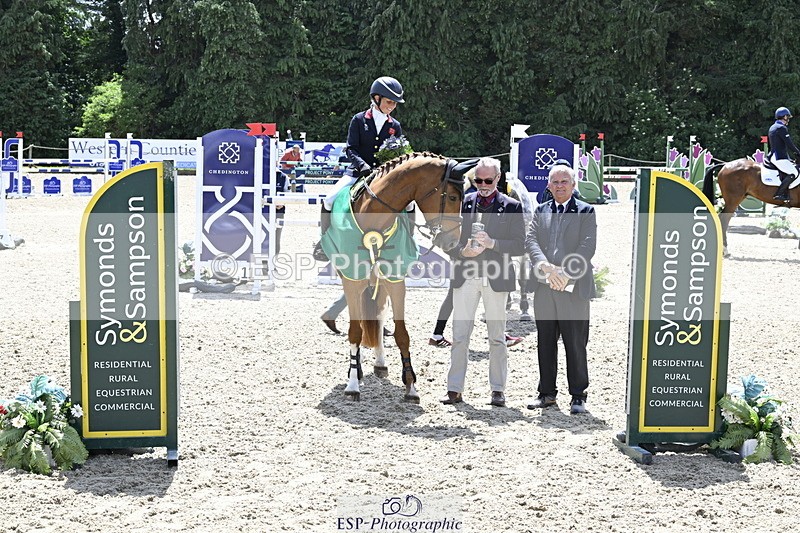 250525A-131656-17609 - Presentations Section B CCI 3 Star Long