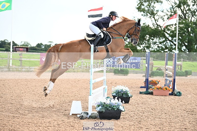 240912A-124024-01526 - Cls 3 Snr Foxhunter