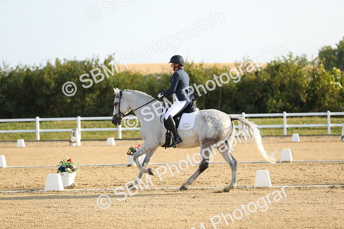 SBM_014942 - Class 13 - Novice 23 - 8,30-9.33