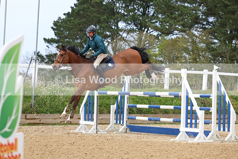 3E7A2454 - Class 9: Senior 1.30m open