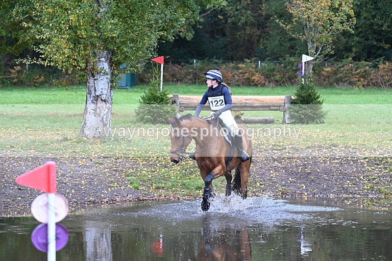 WJ7_3048 - Time 10:47 to 11:11 at the water