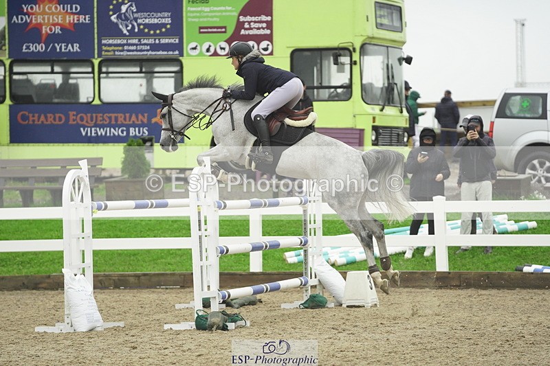 230722A-143252-09733 - Cls 23, 1 Star Gold 1.30m