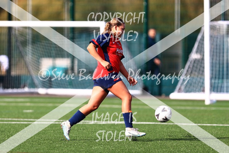 1DX30482 - 2025-10-05 FC Abbey Meads Ladies V Purton  Kingsdown FC Ladies