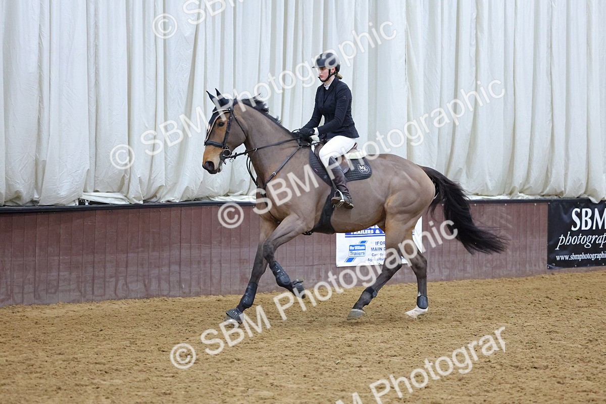 1I0A4729 - Class 9 - Senior Newcomers/ 1.10m Open