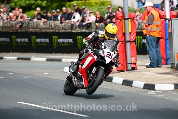  - Senior Race - TT 2010
