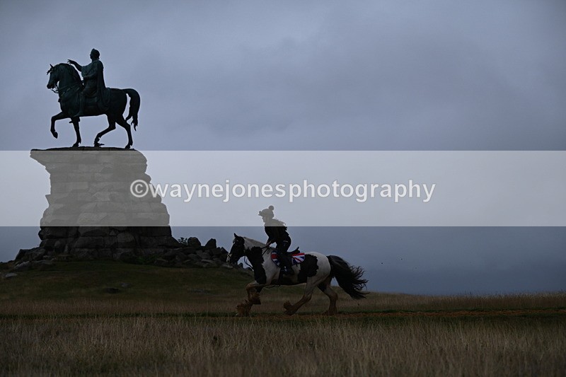 DSC_1940 - Time at Statue 12:13 to 12:32