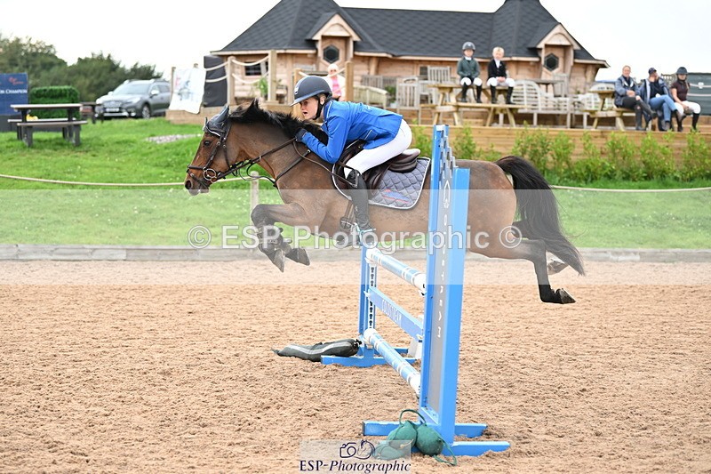 240907A-125723-01787 - Cls 3 Pony Medium Team 80cm & 90cm