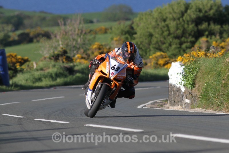David Hewson Aprilia / Obsession Engineering - Monday Practice Solos