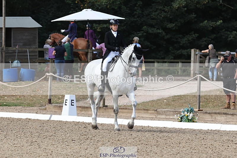 250809A-100115-02270 - 039-Jane.GilbyHugo.Holunder