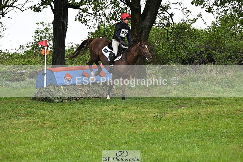 250418-131308-04096 - 256-Rosie.Bradley-Hole-POZNAN.VD.WATERMOLEN