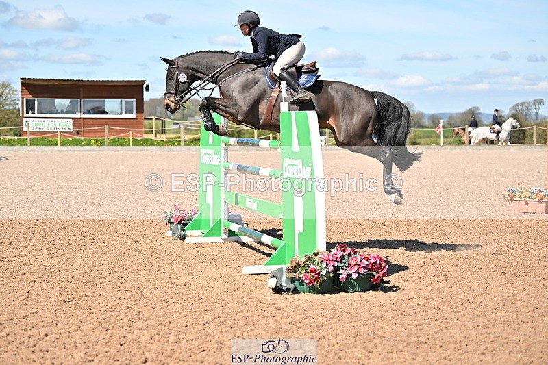 240418A-113807-02638 - Cls 5, 2 Star Medium Tour 1.35m