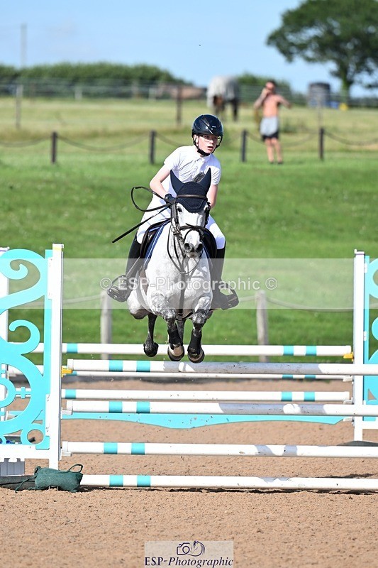 260626-173136-00755 - Cls 3 Pony Newcomers and 1m Open