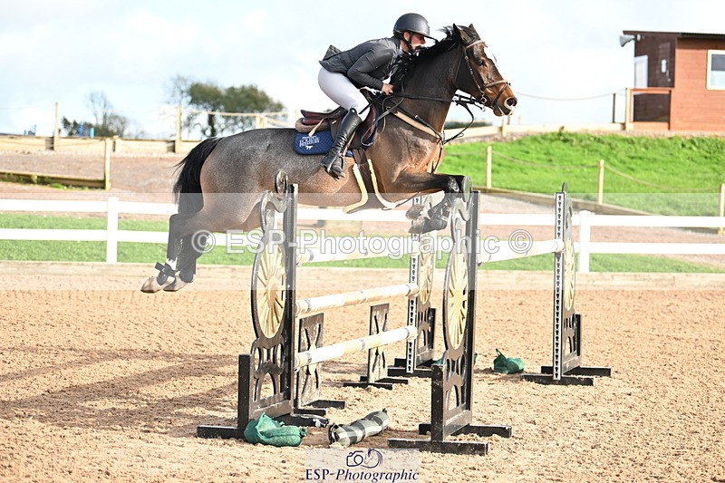 241023A-151931-01160 - Cls 5 Foxhunter and 1.20m Open