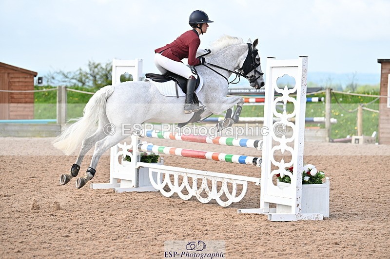 240506A-111228-08461 - Cls 3  Pony Discovery & 90cm Open
