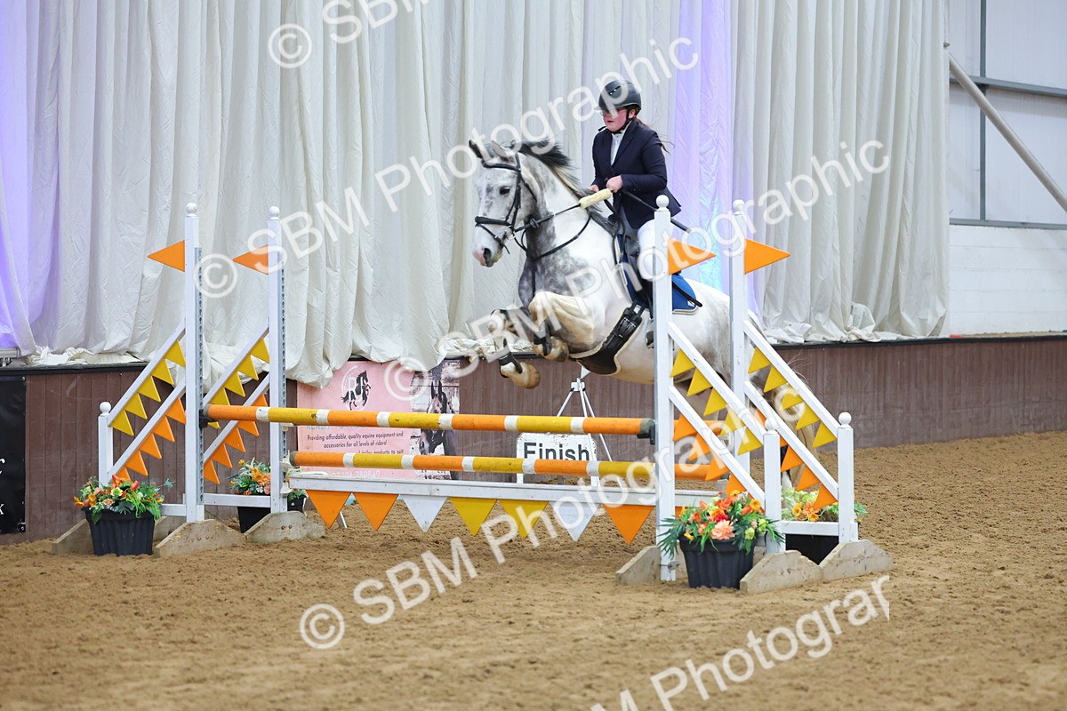 SBM_009589 - Class 20 - Senior British Novice/ 90cm Open - First Round (0.90m)