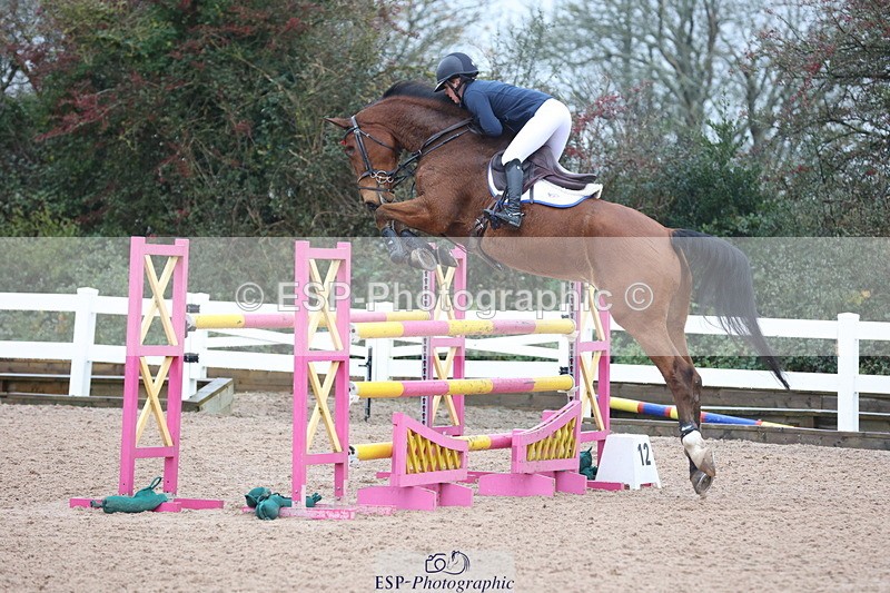 231112A-133955-04592 - Cls 20 Newcomers & 1.10m Open