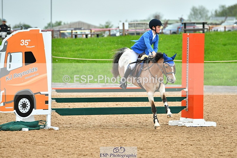 230513A-091348-00074 - Cls 11 Stepping Stones 128+138cm