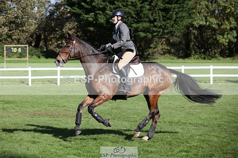 231022-130116-27469 - 507-EDGEDALE.BLUE.LADY-Katie.Lavin-TrotUp+SJ