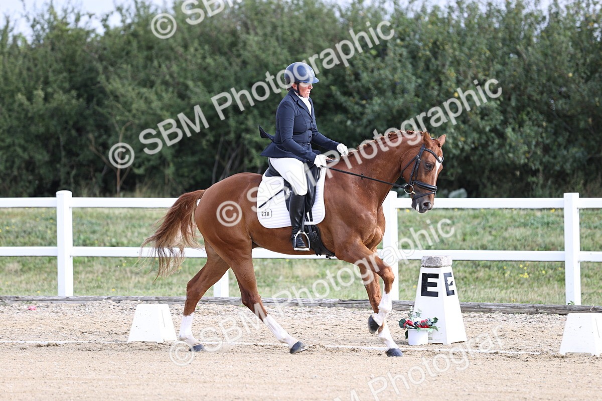 SBM_015349 - Class 14 - Novice 23 - 9.05-10.08