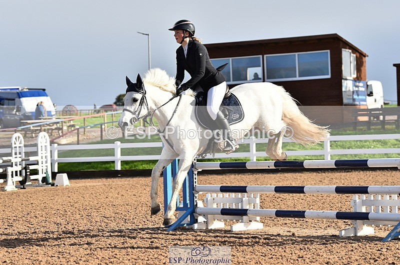 231029A-105212-02828 - Pony Discovery & 90cm Open