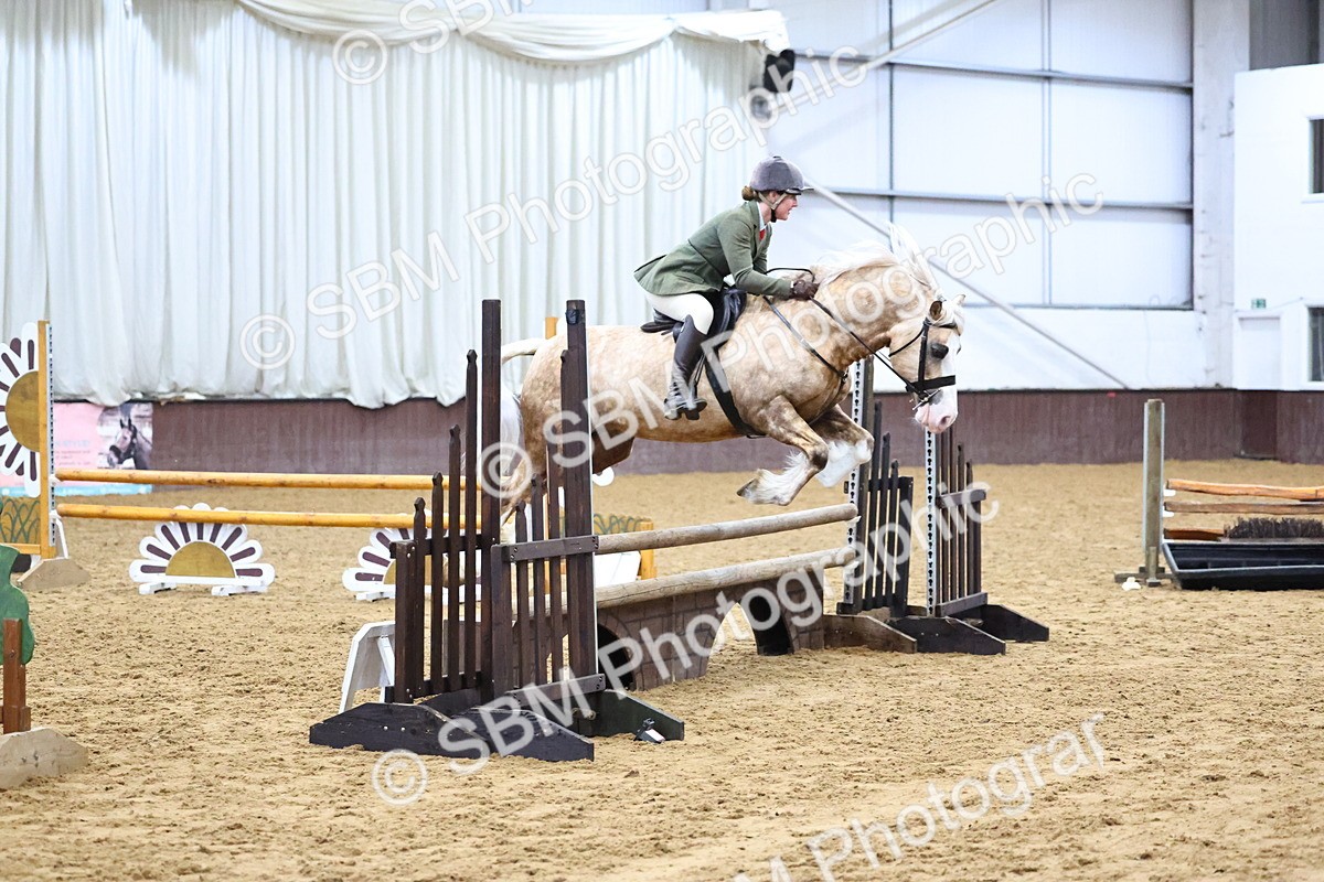 SBM_003501 - Class 37 - 80cm Training Stakes