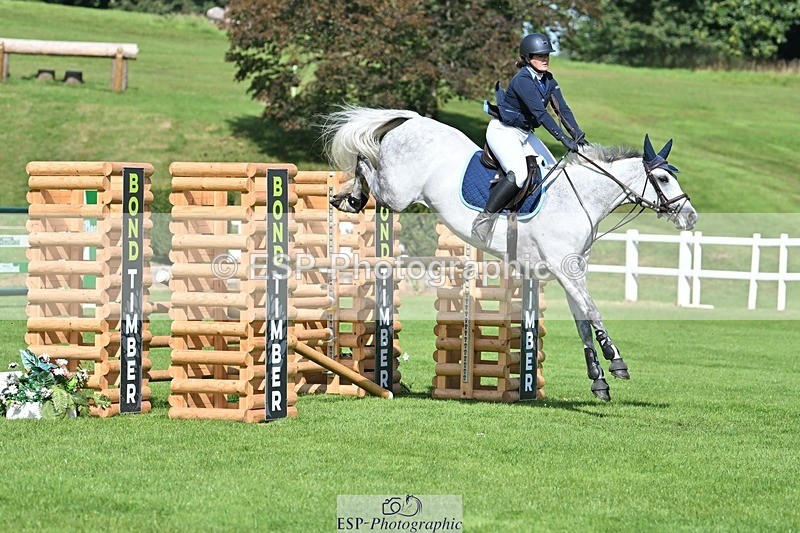 230909-112942-05202 - Cls 11 Snr Foxhunter & 1.20m Open
