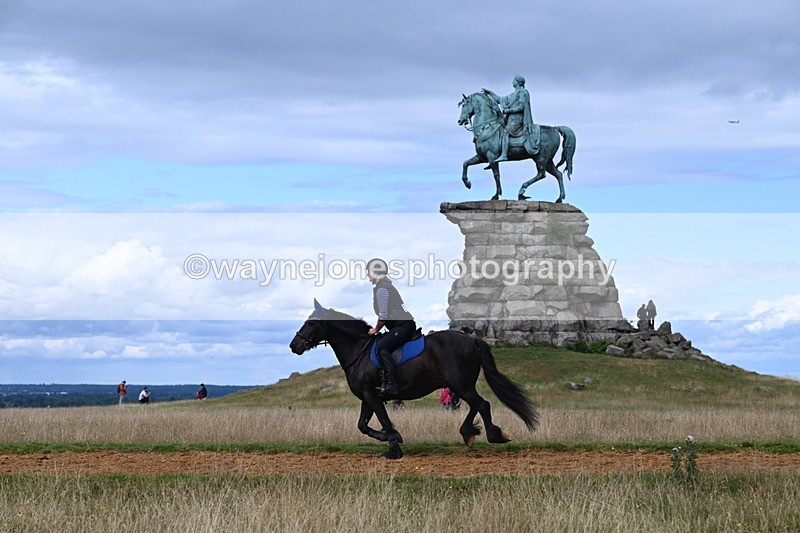 DSC_8724 - Time at Statue 13:52 to 14:33