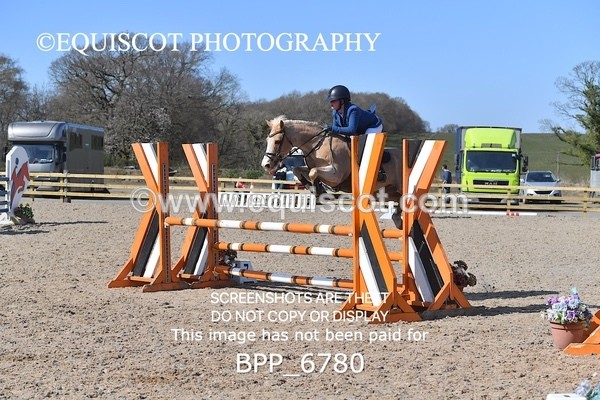 BPP_6780 - CLASS 14 SUN Springboard 128cm/ 138cm Restricted Handicap