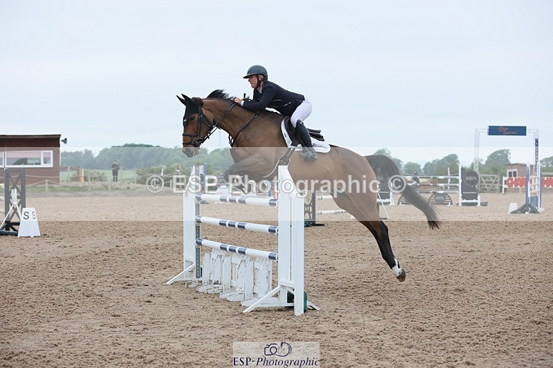 250524-131548-04967 - Cls 15 Snr Fox 1st Rnd