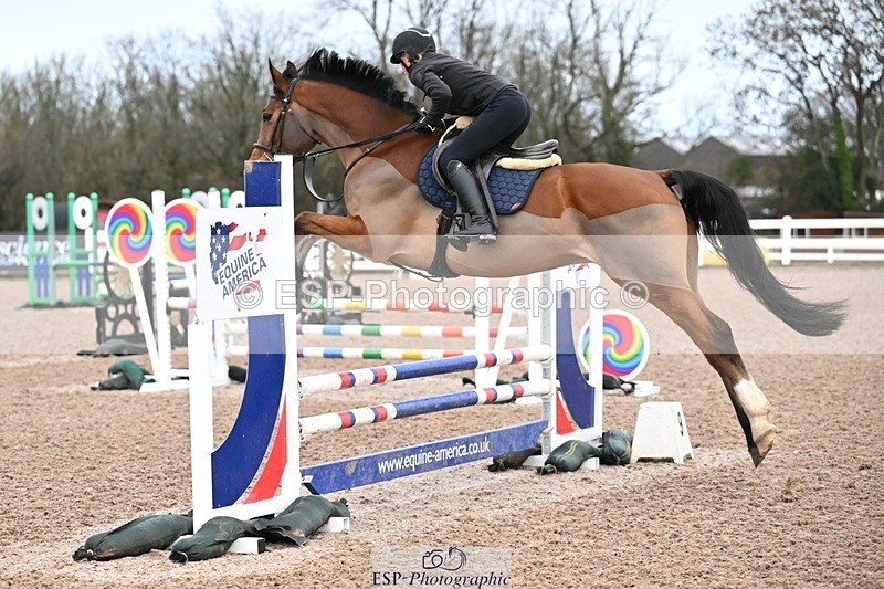 251206-093142-00552 - Cls 8 Clear Round
