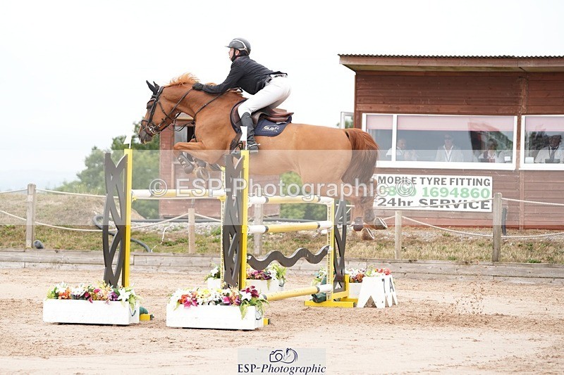 250718-113557-10055 - Cls 2, 3 Star Small Tour Break til End