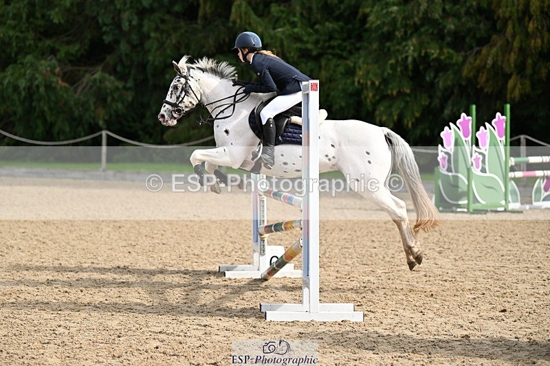 230930-115119-00413 - Cls 4 Pony Newcomers & 1m Open