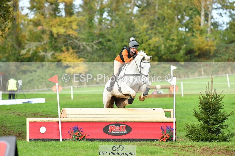 251025A-154104-21878 - G-571-Zoe.Mccanlis