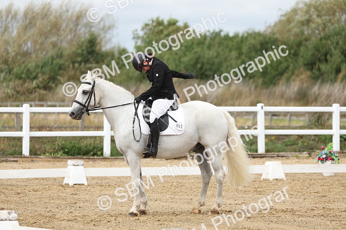 SBM_002633 - Class 7 - Novice 2 Warm Up