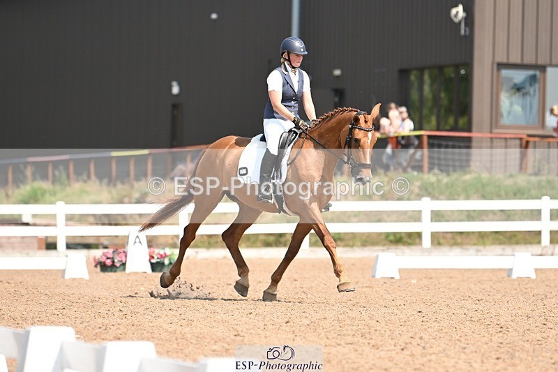 250816-122450-04495 - 051-Alana.ShaplandForever.Autumn.DS