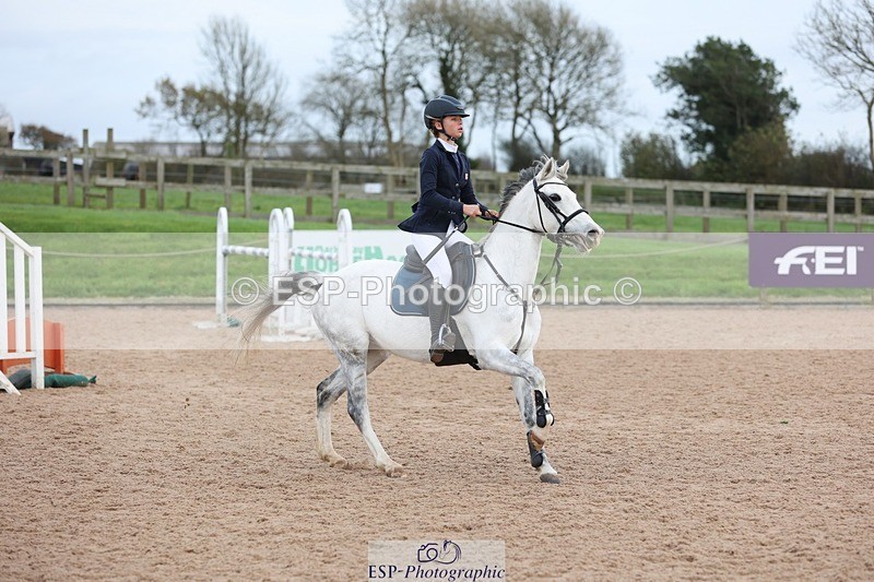 241117X-142840-04951 - Cls 37s 138cm