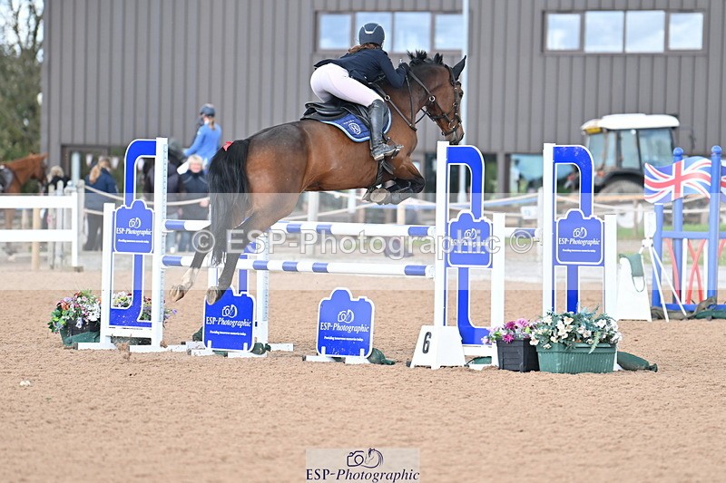 231014A-125023-04694 - Cls 19 1.15m Members Cup