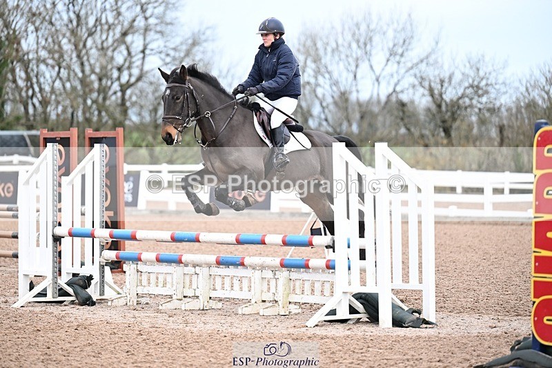 251205-095711-00086 - Cls 2 Snr British Novice and 90cm