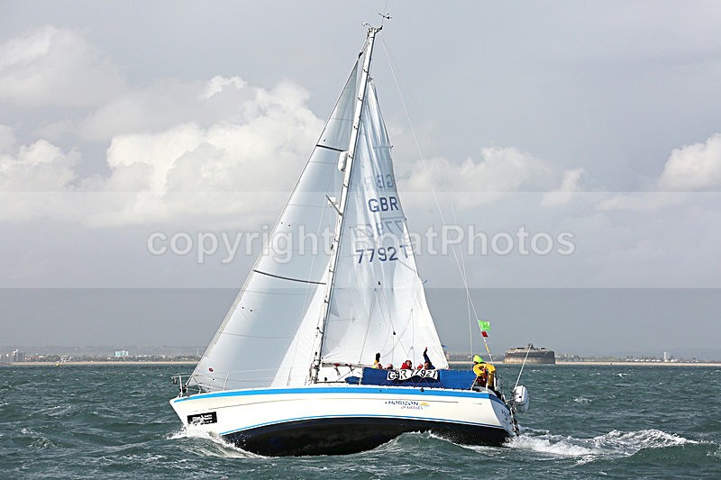 160702 HORIZON GBR7792T - ROUND THE ISLAND Y92A4778_E - ROUND THE ISLAND 2016