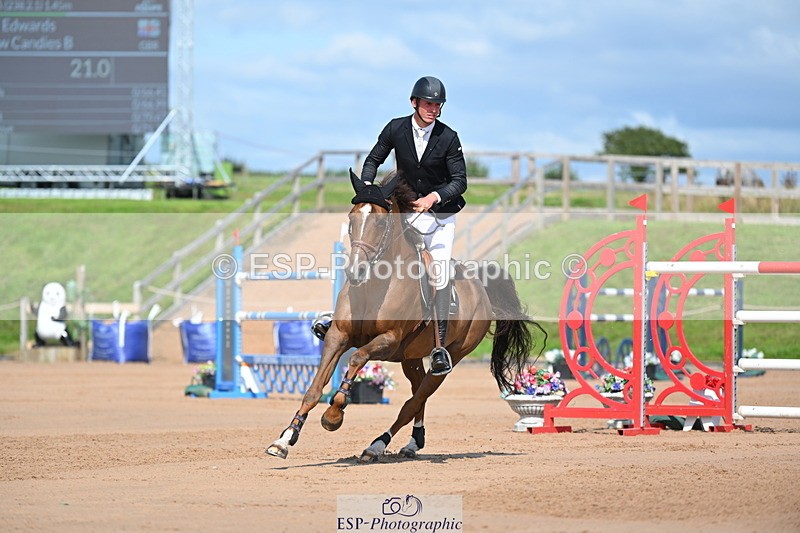 230721A-162805-07695 - Cls 10, 2 Star Big 1.45m Break to End