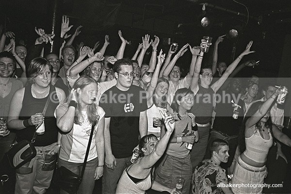 15 - Friends-&-Family @ the-roadhouse 28.06.03