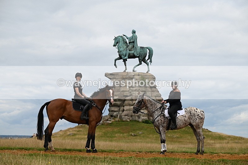 DSC_6299 - Time at Statue 12:17 to 12:44
