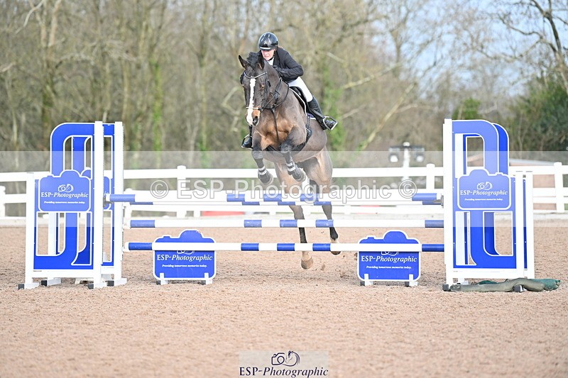 231208A-112859-00487 - Cls 4 Snr 1.05m Open