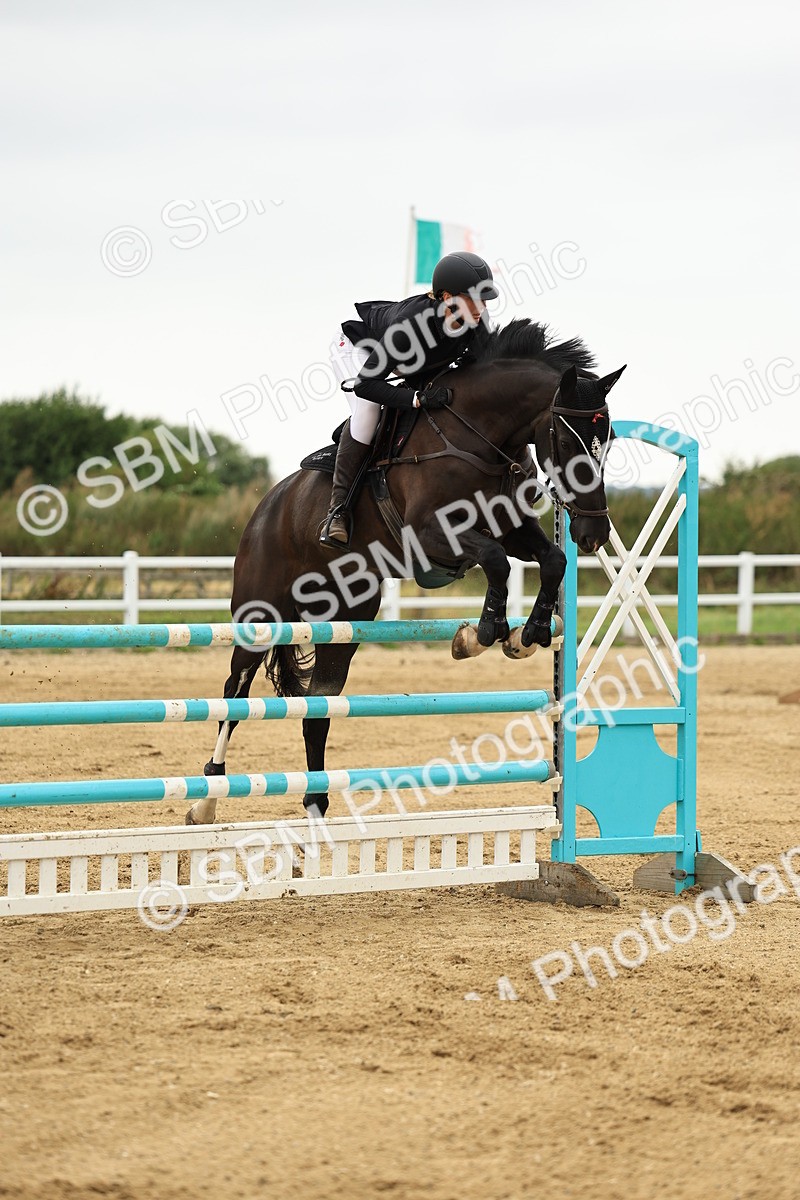 SBM_003834 - Class 4 - Senior Foxhunter - 1.20m Open