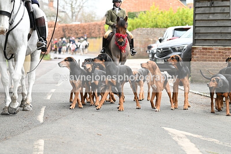WJ7_1029 - Pub Corner