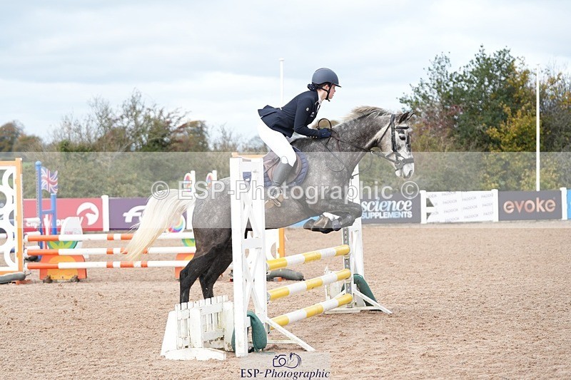 251026-120814-02328 - Cls 4 Pony Winter Novice + 80cm Open