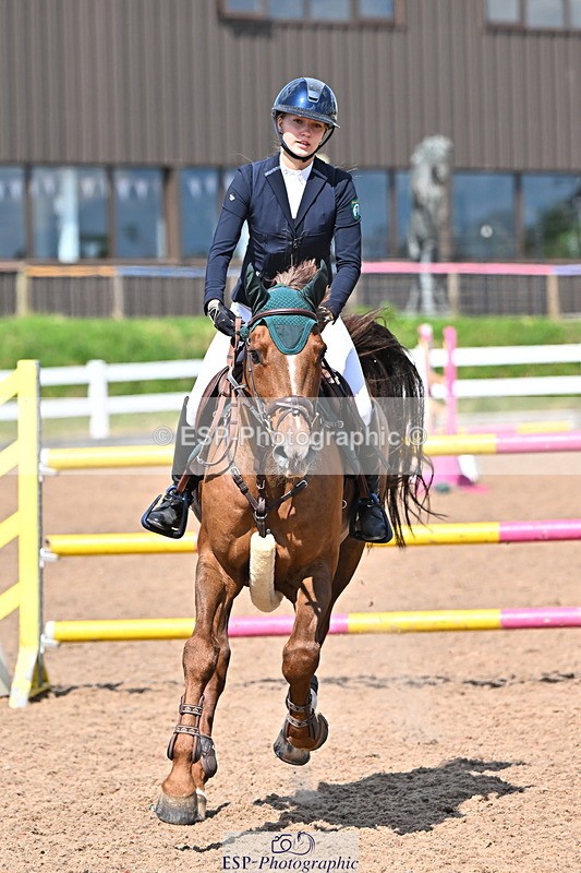 240619A-155900-01072 - Cls 5 Snr Foxhunter and 1.20m Open