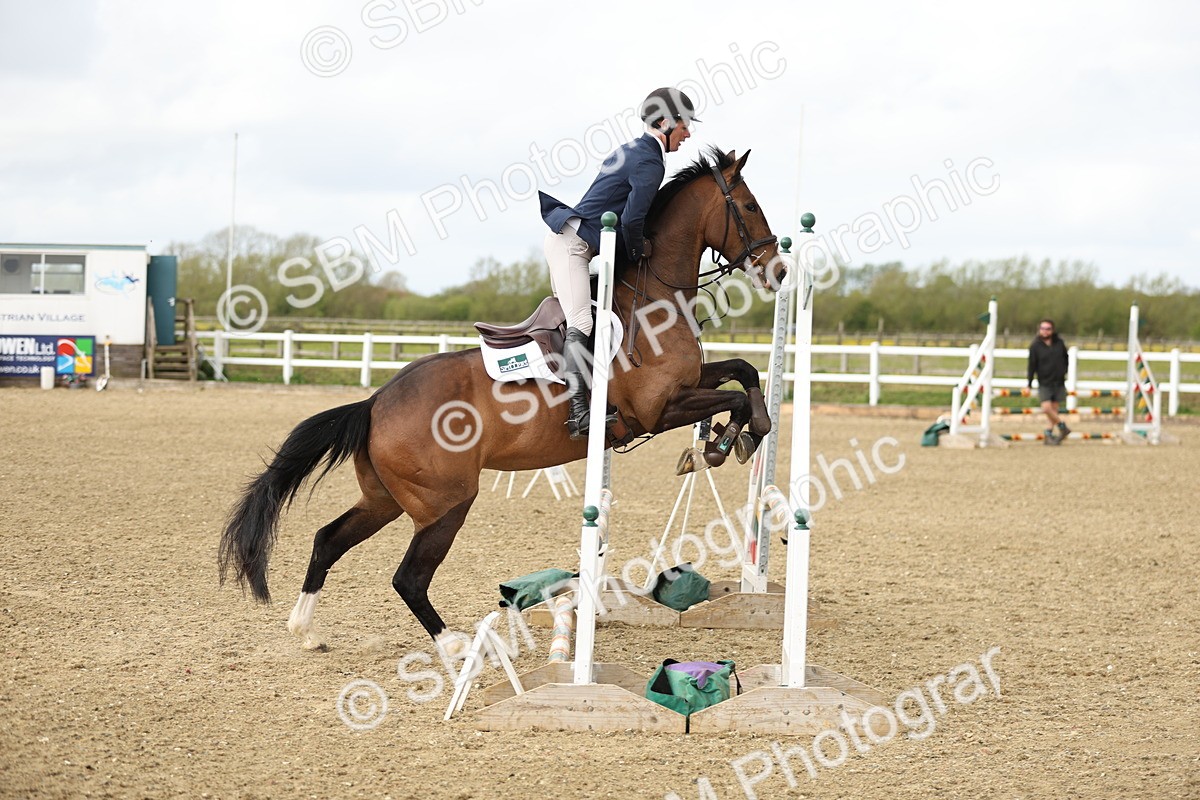 SBM_000209 - Class 1 - Clear Round