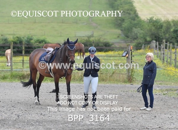 BPP_3164 - CLASS 13 SUN Senior BritiNovice/ 90cm Open